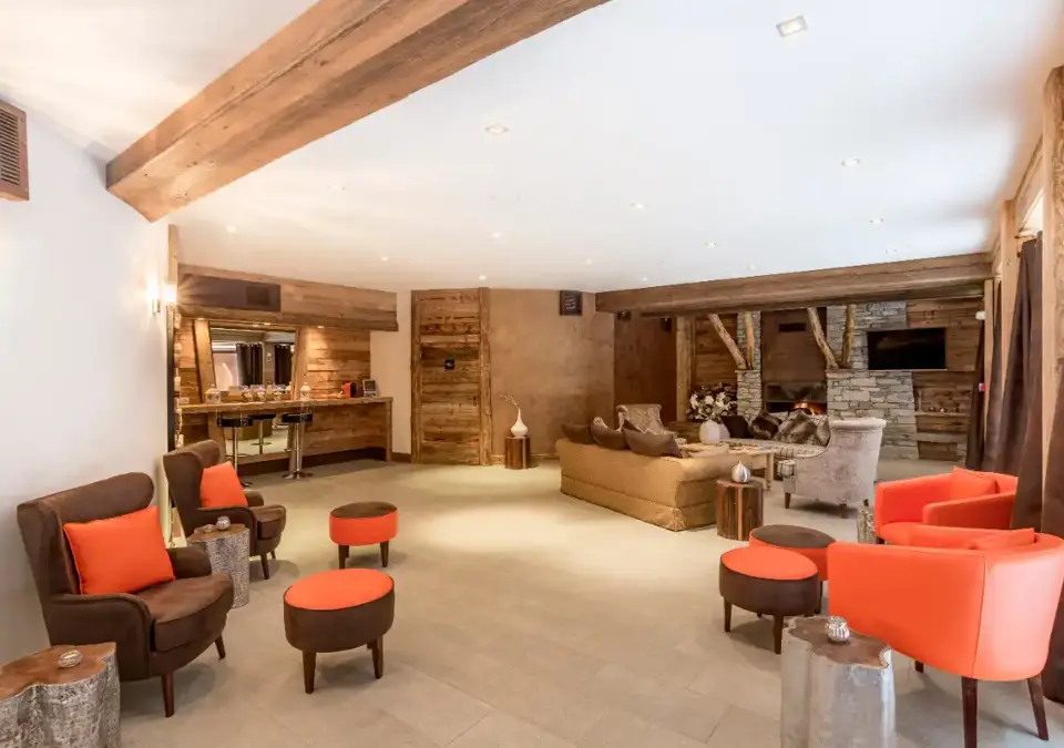 Santa Terra, Tignes les Brevieres (self catered apartments) - OPT (4).jpg