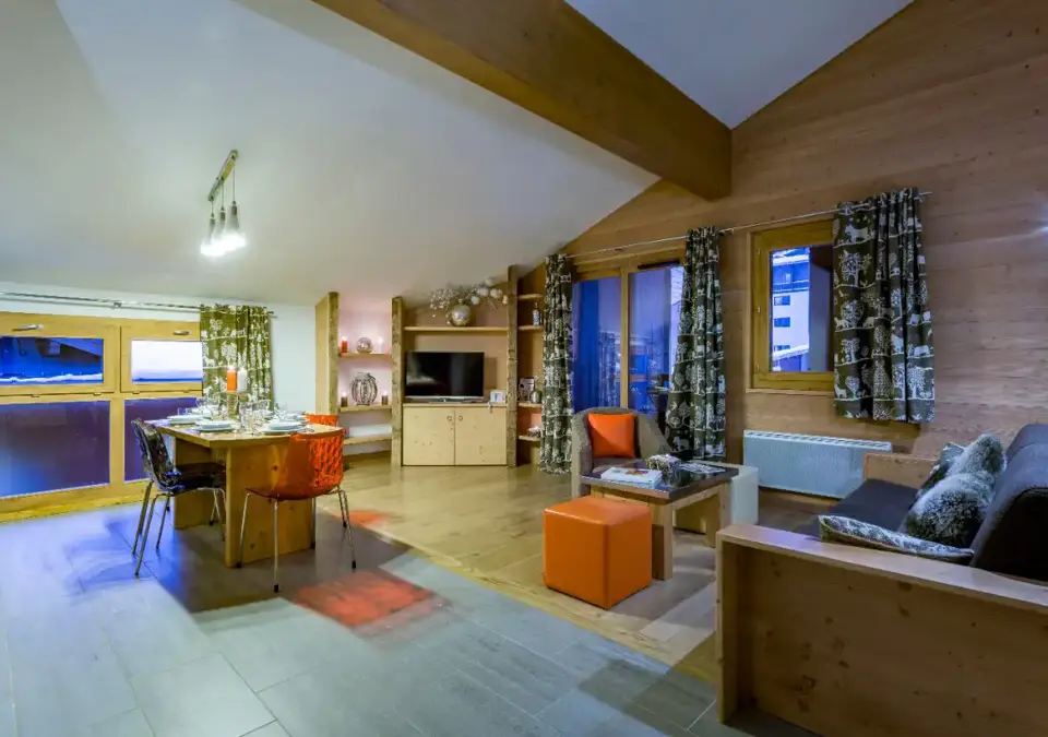 Santa Terra, Tignes les Brevieres (self catered apartments) - 1 bed 5 OPT (1).jpg