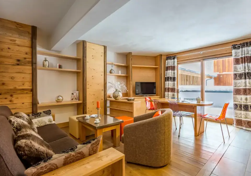 Santa Terra, Tignes les Brevieres (self catered apartments) - 2 bed 6 OPT (1).jpg