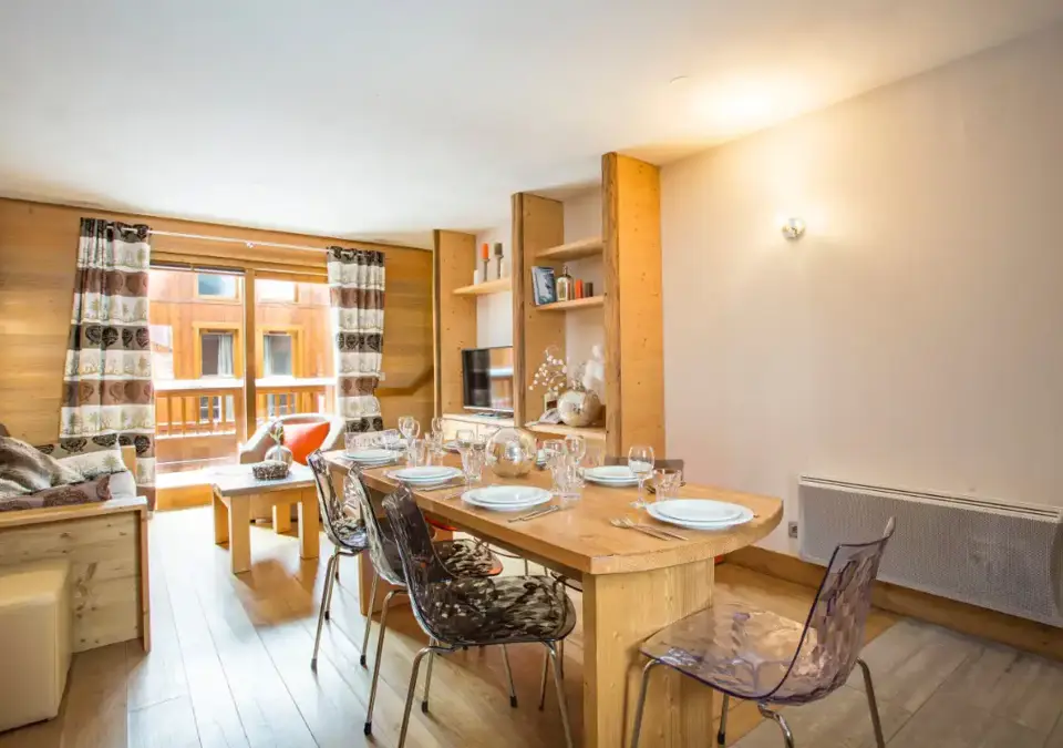 Santa Terra, Tignes les Brevieres (self catered apartments) - 2 bed alcove 7 OPT (3).jpg