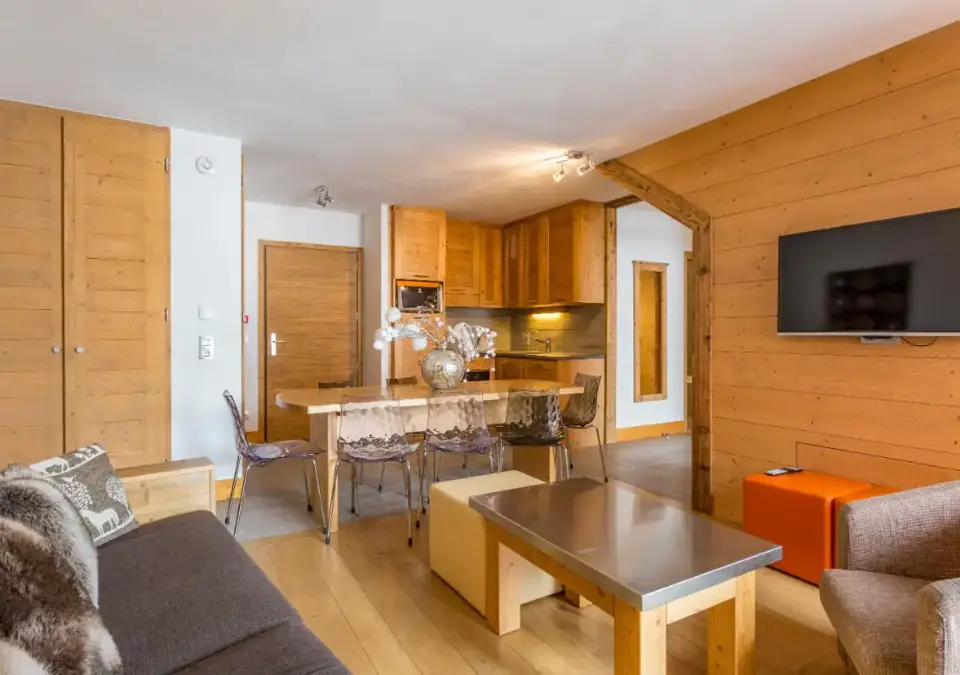 Santa Terra, Tignes les Brevieres (self catered apartments) - 3 bed duplex 8 OPT (2).jpg