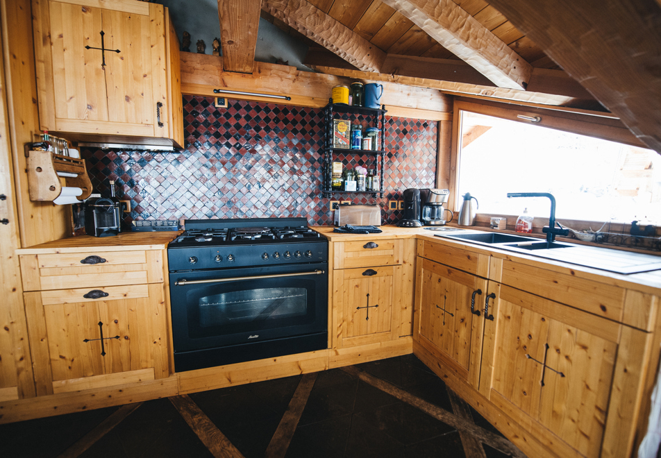 Chalet Rose, St Martin de Belleville (self catered chalet) - Kitchen