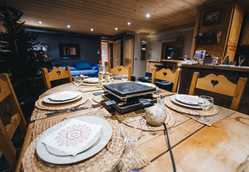 Chalet Violet, St Martin de Belleville (self catered chalet) - Dining