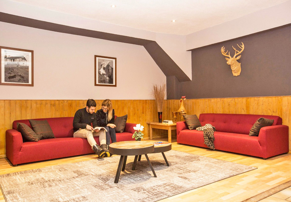 Le Front de Neige, Les Carroz d'Araches (self catered apartments) - Reception