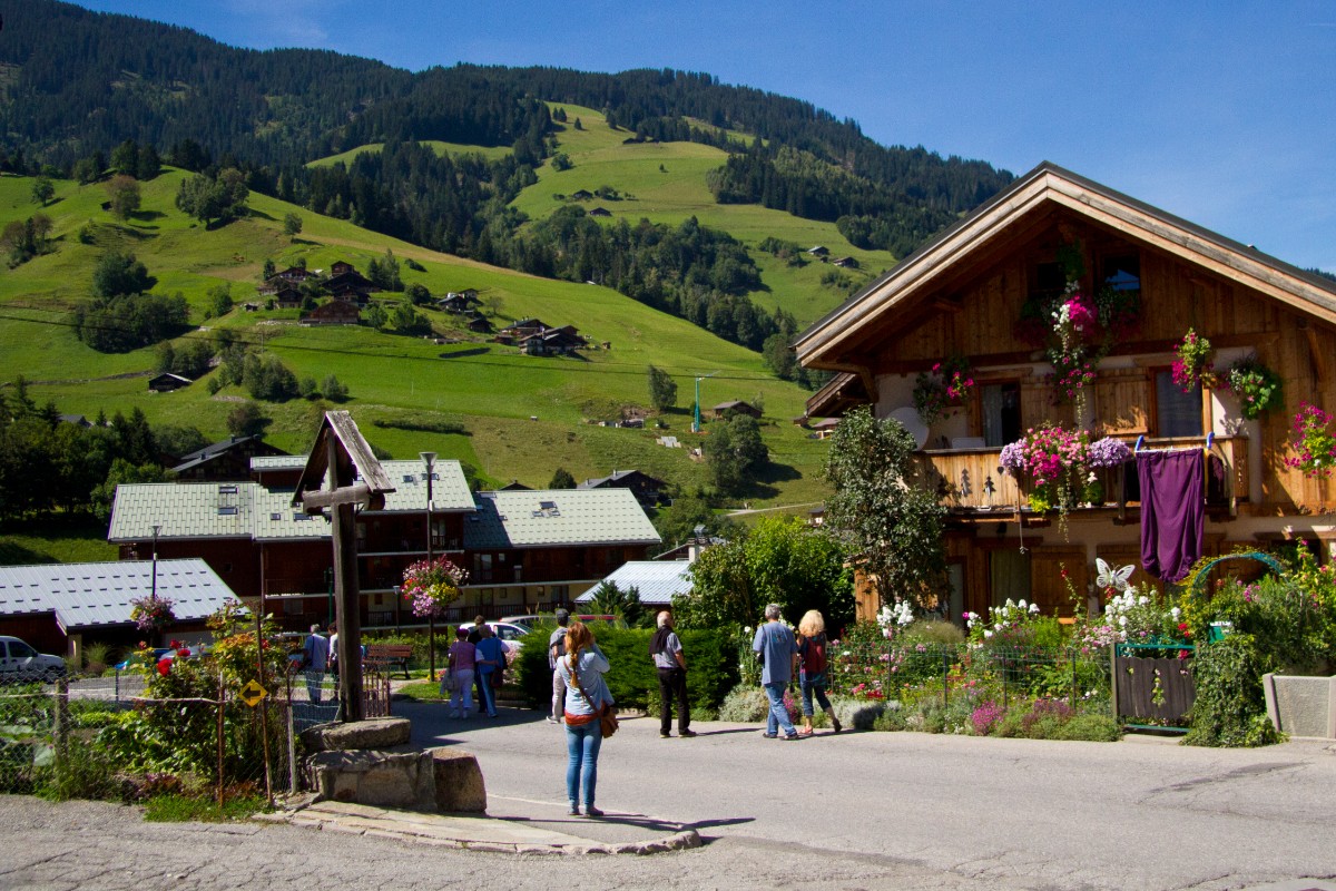 ArechesBeaufort Summer Holidays Apartments Peak Retreats