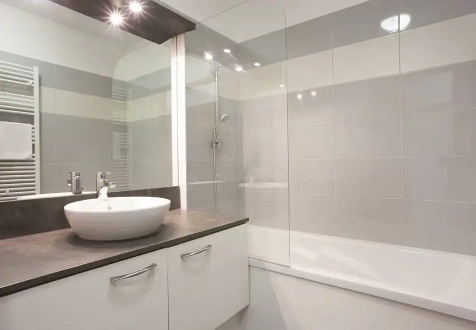 Etoile des Cimes, Sainte Foy (self catered apartments) (©ManuReyboz) - Shower room