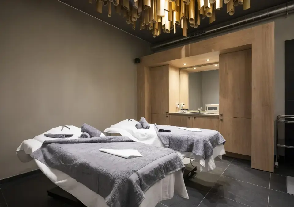 Les Balcons Platinium-Val Cenis-Treatment room (©ManuReyboz).webp