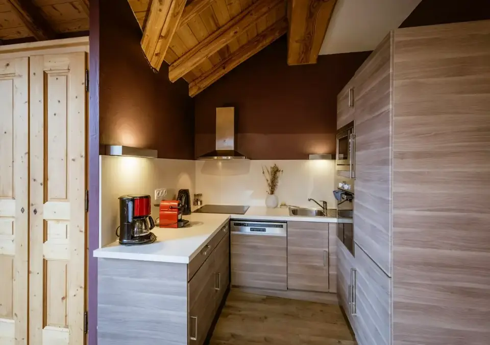 Adrien-Valloire-Apt 9 (7).webp