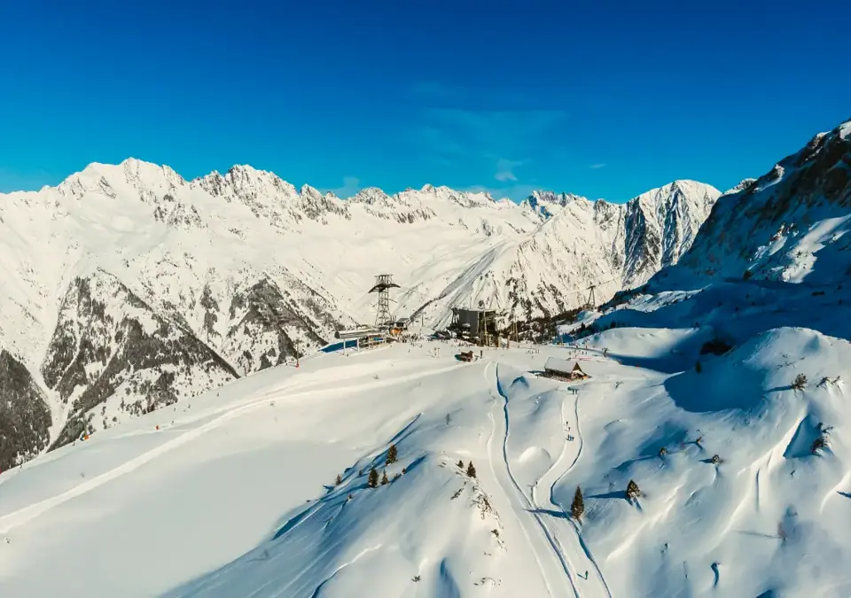 Oz 3300 ski slopes (1).webp