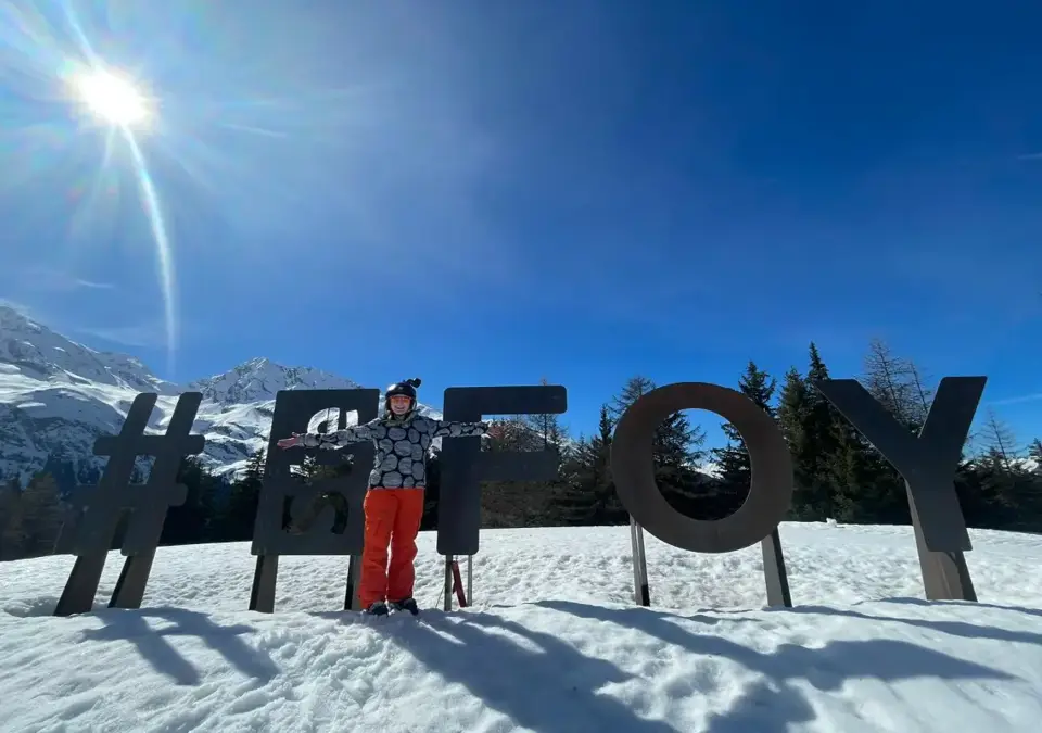 Sainte Foy sign (NMoss).webp