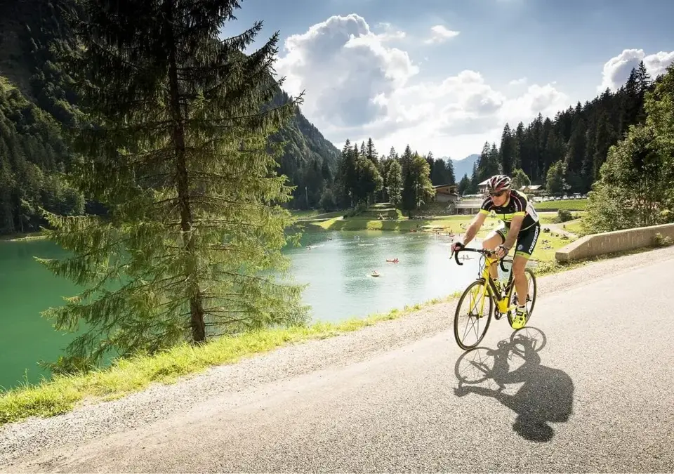 Morzine cycling.webp
