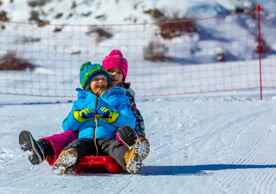 Auron - Sledging.webp