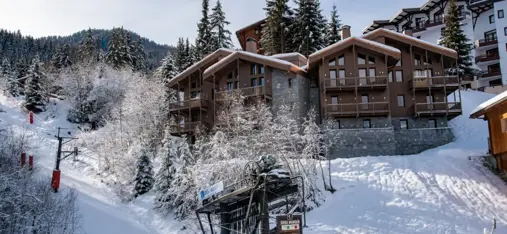 Yellowstone Lodge