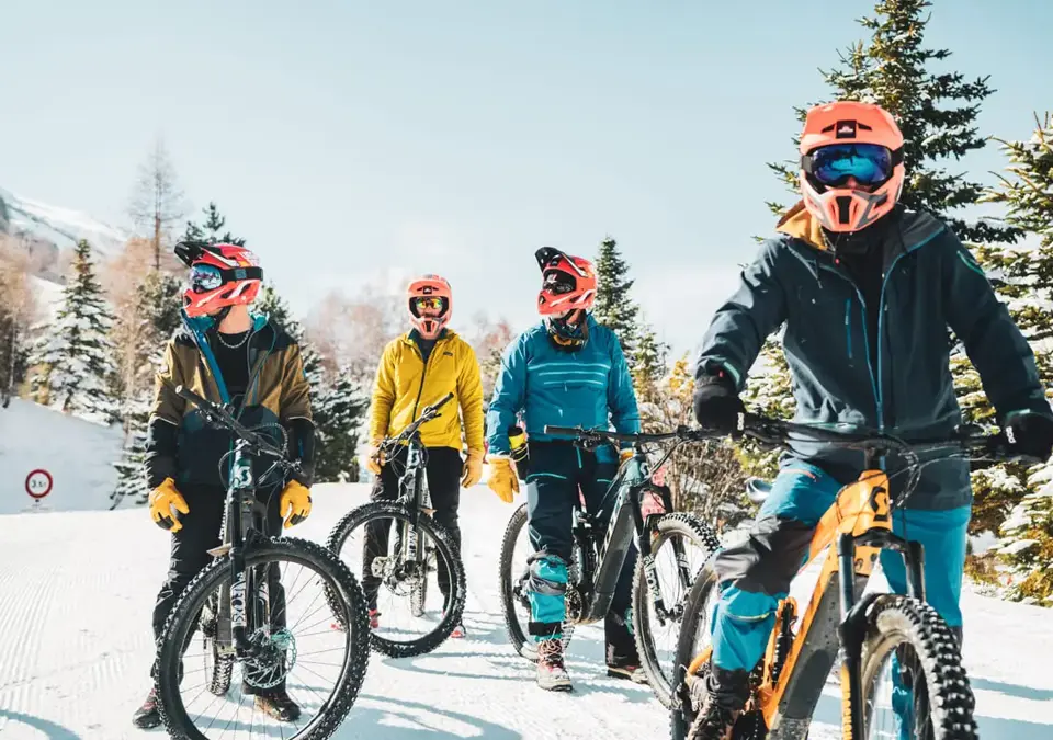 Les Deux Alpes winter biking (Pyrène Duffau).webp
