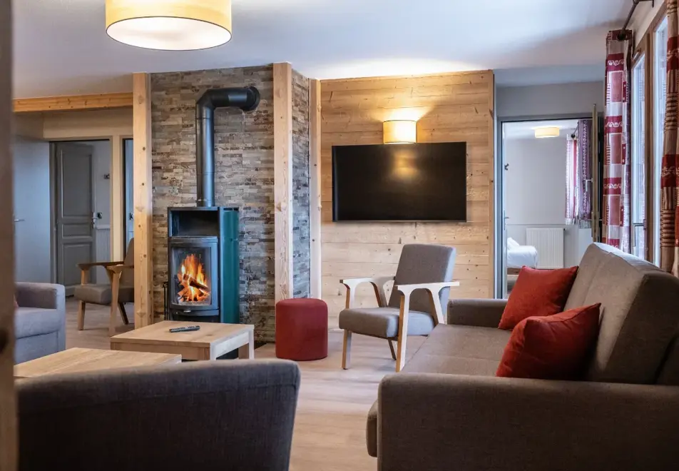 Les Balcons de Belle Plagne, Belle Plagne (self catered apartments) - Typical 14/16 apartment style
