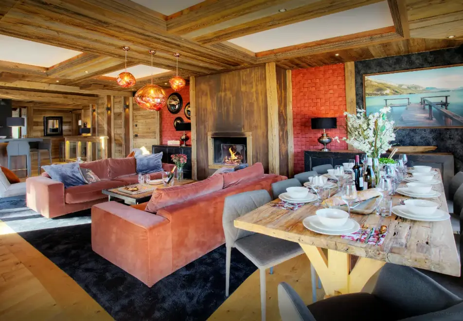 Chalet Kalyssia, Lake Annecy (self catered chalet) - Living/dining area