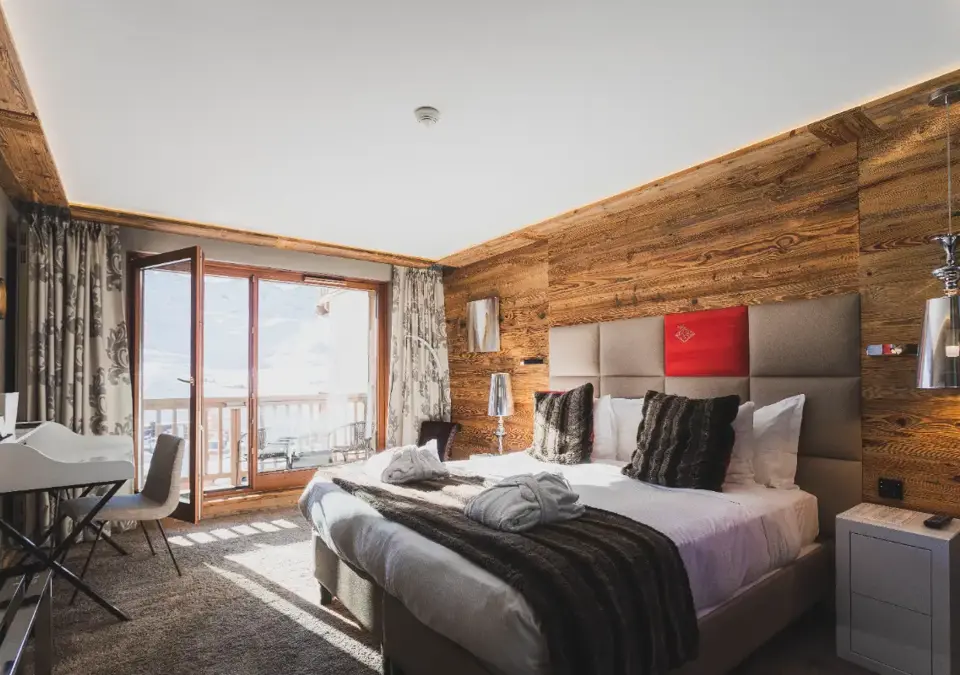 Koh-I Nor-Val Thorens-Typical hotel room (@Norman Giry).webp