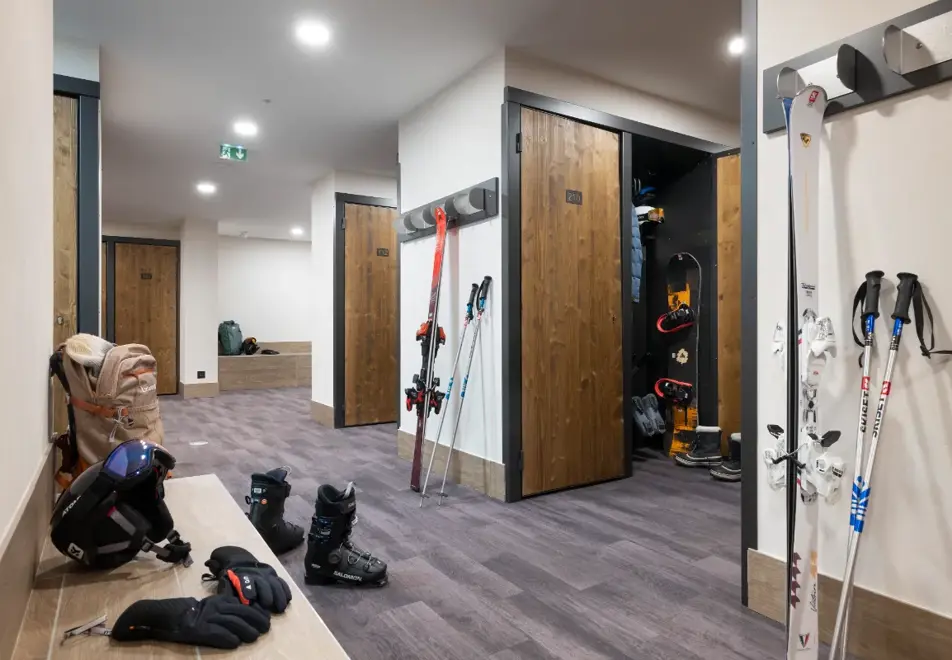 Akoya, Valmorel (self catered apartments) - Ski room (©Studio Bergoend)