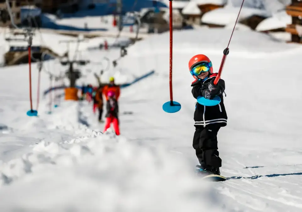 Tignes-Tarentaise-Drag lift (©STGM).webp