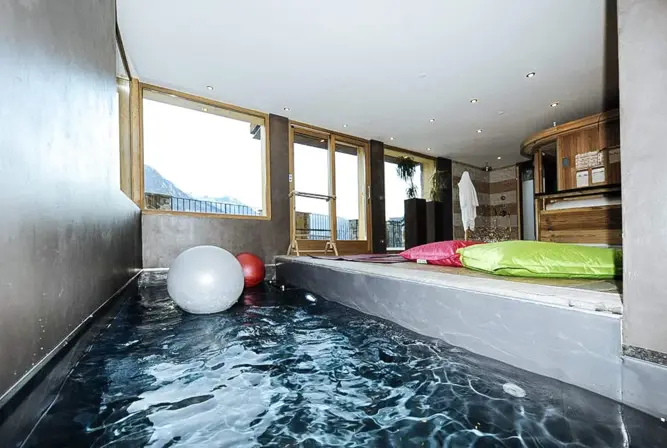 Le Chalet Martine-St Martin de Belleville-Indoor pool.webp
