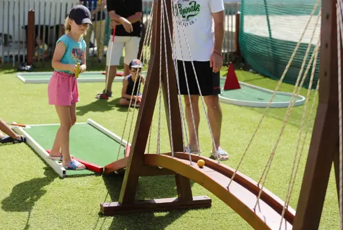 Villard de Lans summer mini golf.webp