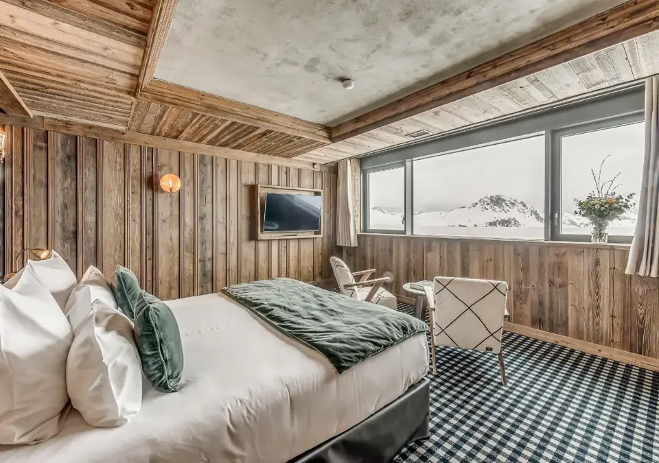 Le Refuge de Solaise-Val d'Isere-World cup (1).webp