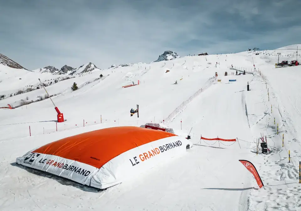 Le Grand Bornand air bag.webp