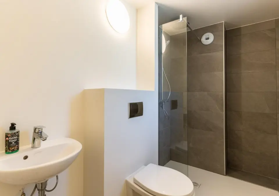 Meri-Bellcombe-Brides les Bains-Typical 2 bed 8 (1).webp