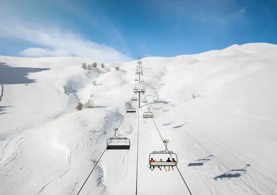 Serre Chevalier chairlift.webp