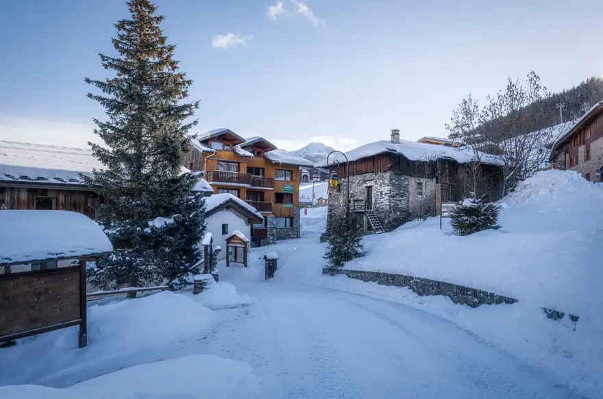 Montalbert street credit OlivierAllamand-La_Plagne no33180
