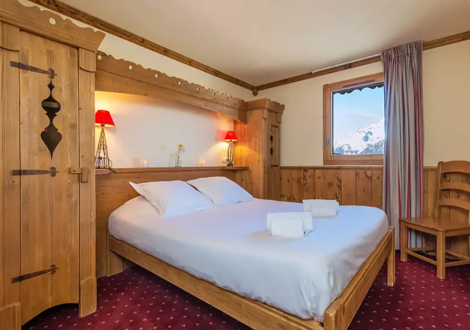 Le Refuge - La Rosiere - Bedroom.webp
