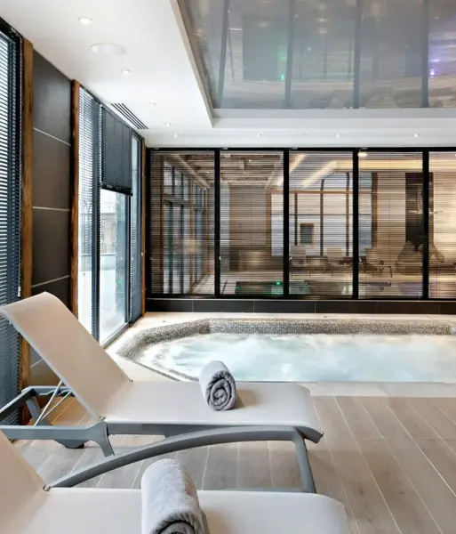 Alexane, Samoëns (self catered apartments) - Hot tub