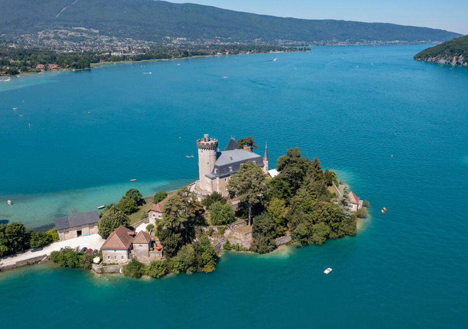 Lake Annecy (4).JPG