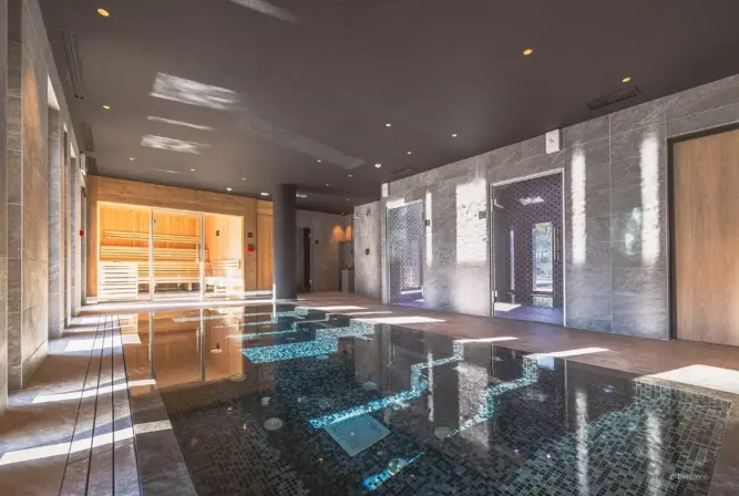 l'Eclat des Veriaz-Megeve-Hot tub (2).webp