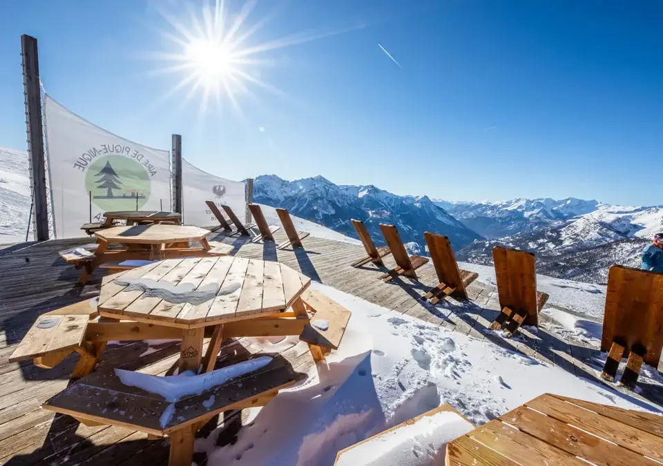 Serre Chevalier picnic spot.webp