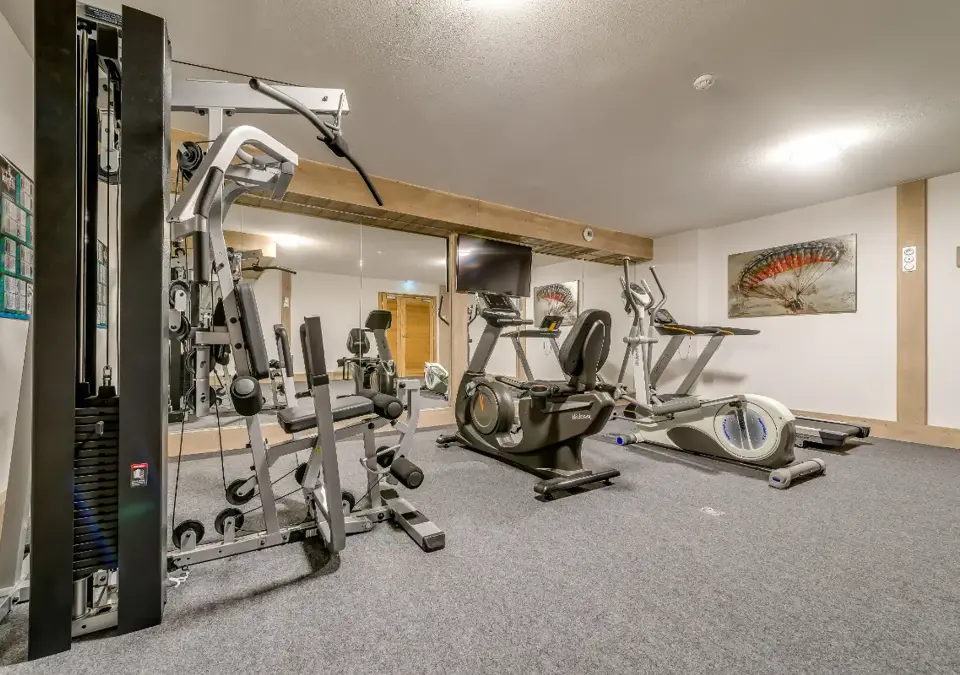 Roc Noir-La Rosiere-Fitness room.webp