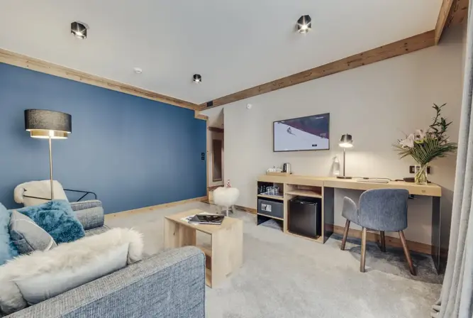 Avancher Hotel-Val d'Isere-Junior suite (2).webp