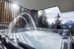 l'Oree du Bois-La Rosiere-Apartment 4 (©Richard-Roberts)-Hot tub.webp