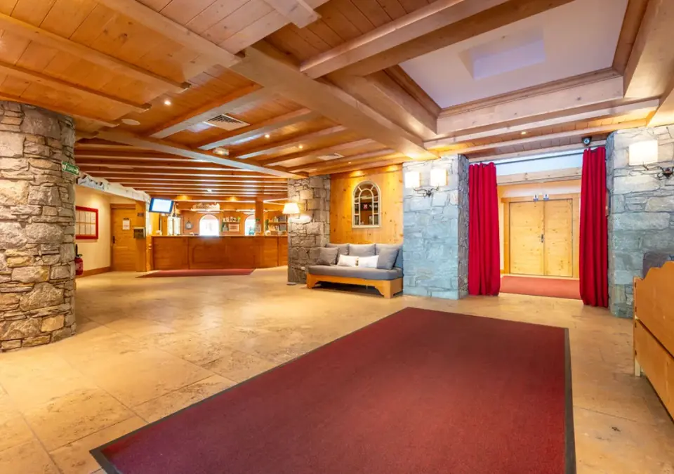 Les Alpages de Val Cenis-Reception  (©AMBREPORTAZ) (3).webp