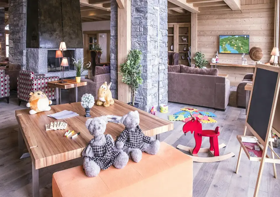 La Grange aux Fees-Valmorel-Reception.webp
