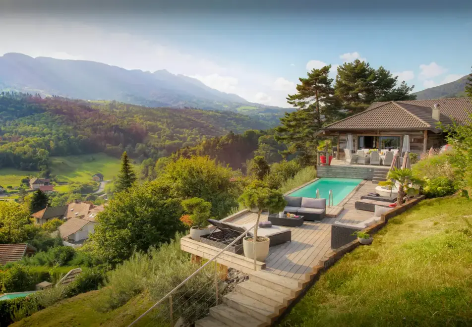 Chalet Kalyssia, Lake Annecy (self catered chalet) - Stunning private grounds