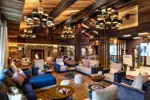 Izia-Val d'Isere-Residence lounge reception (3) (1).webp