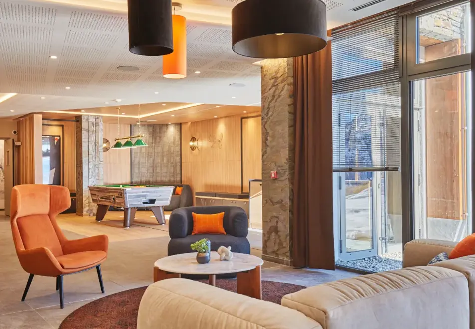 l'Ecrin Blanc, La Rosiere (self catered apartments) - Reception/lounge area