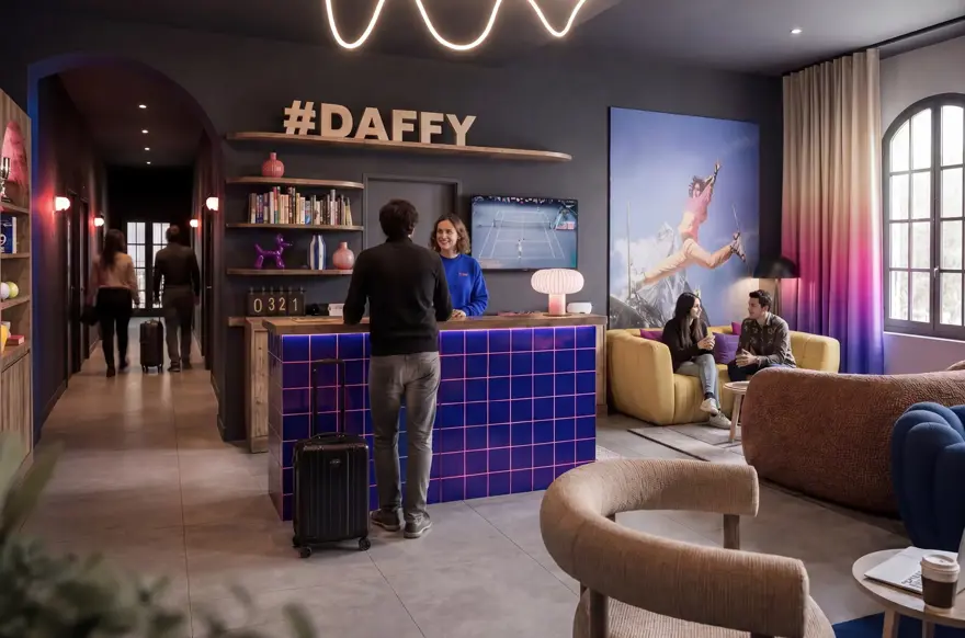 Daffy Briançon reception.webp
