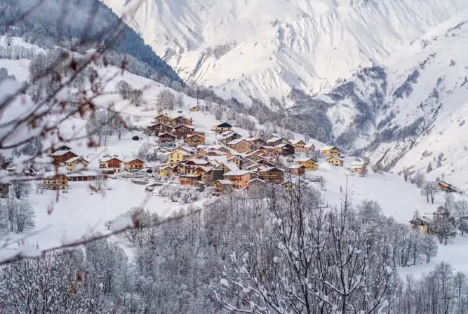 St Martin de Bellevile ski village (1).webp