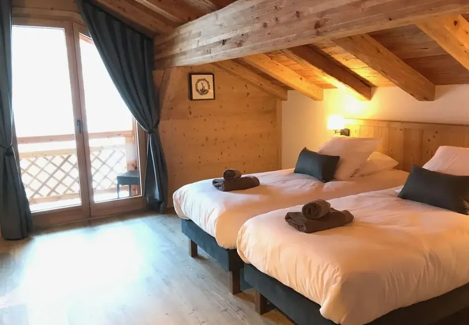 Chalet Le Bon Vieux Temps, Chatel (self catered chalet) - Bedroom