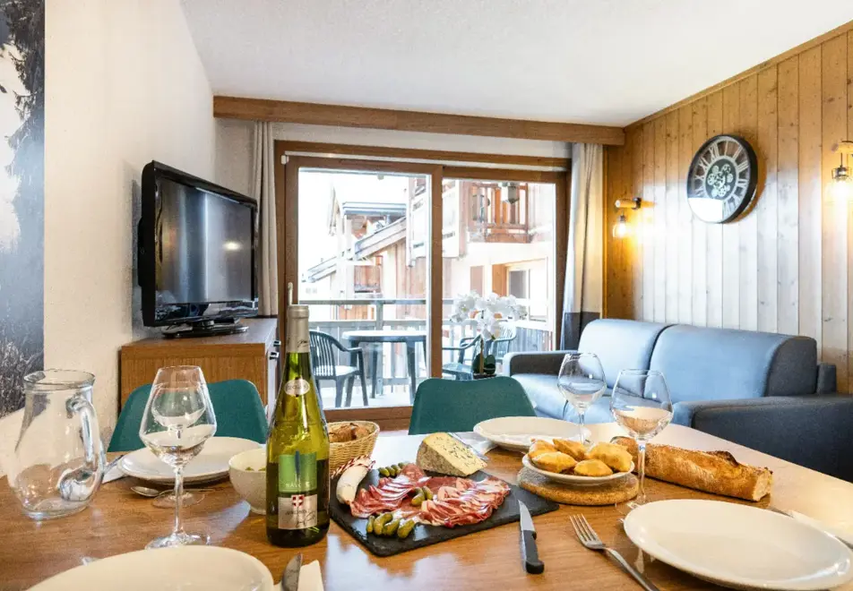 Hameau des Airelles, Montgenevre (self catered apartments) - Typical 1 Bed (©Manureyboz)