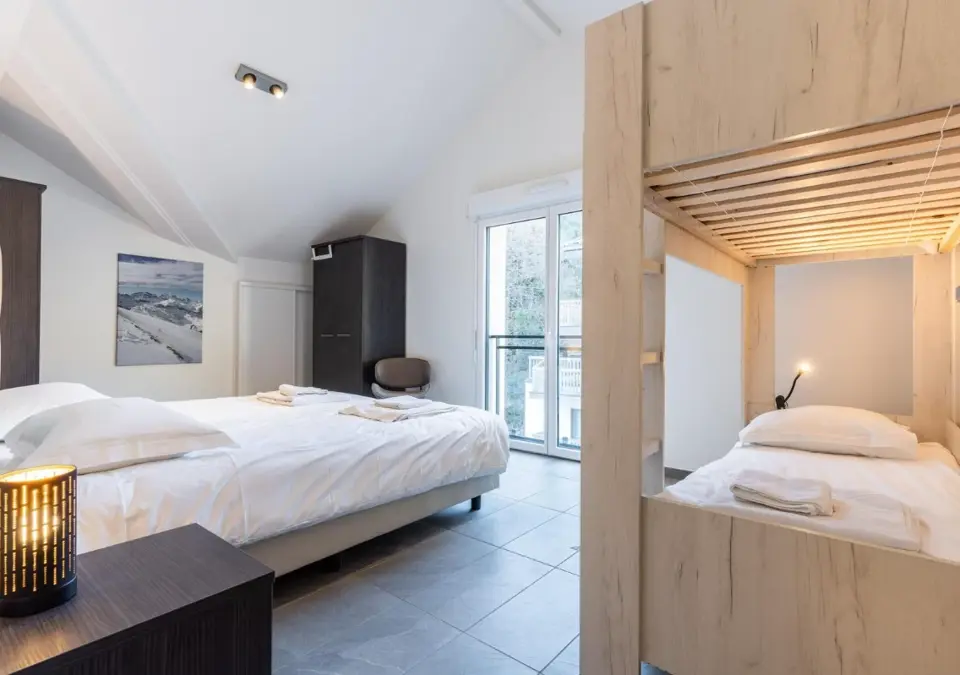 Meri-Bellcombe-Brides les Bains-Typical 2 bed 8 (7).webp
