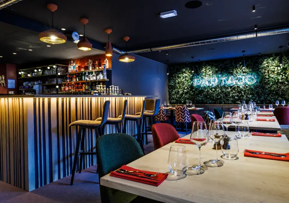 Hevana,Meribel images-Restaurant.webp