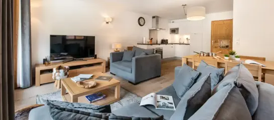 Apartment 12 - 2 bedroom apartment sleeping 4 (c.67m2):
